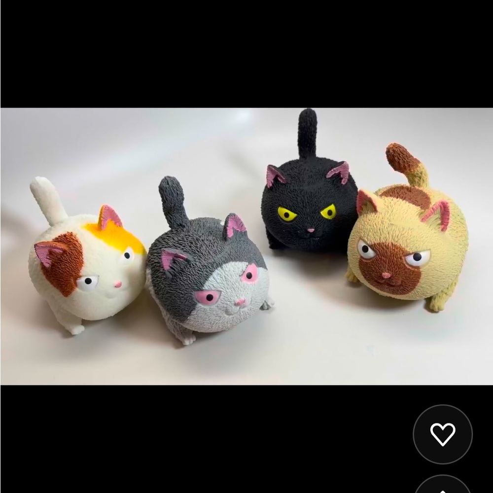 Pudgiez Cat Plush Squeeze Toy — Black - Picture 9 of 14
